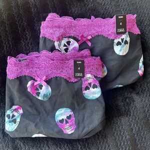 NWT Torrid Curve bundle 2 pk of skull undies sz 4